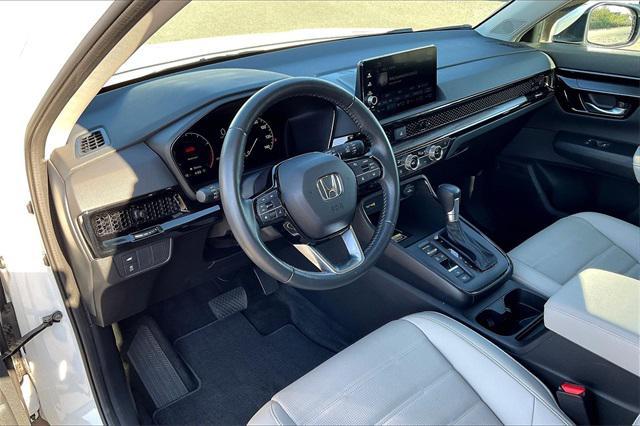 Photo of 2024 sparkle silver metallic Honda CR-V