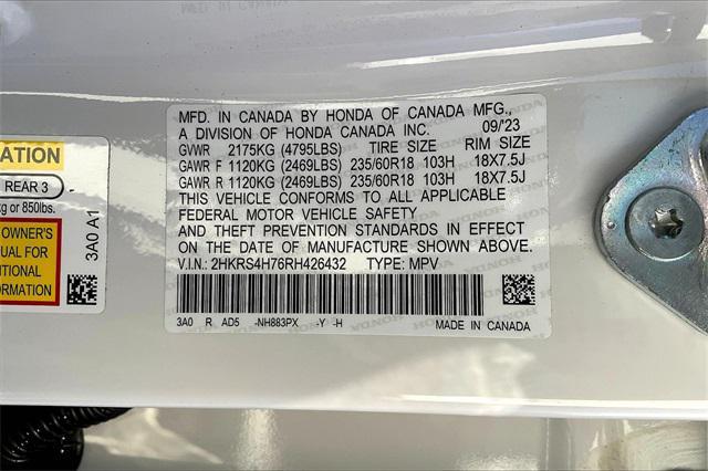 Photo of 2024 sparkle silver metallic Honda CR-V