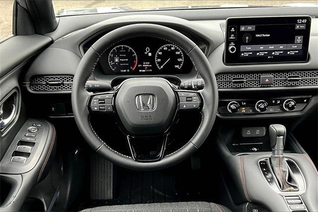 Photo of 2026 Urban Gray Pearl Honda HR-V