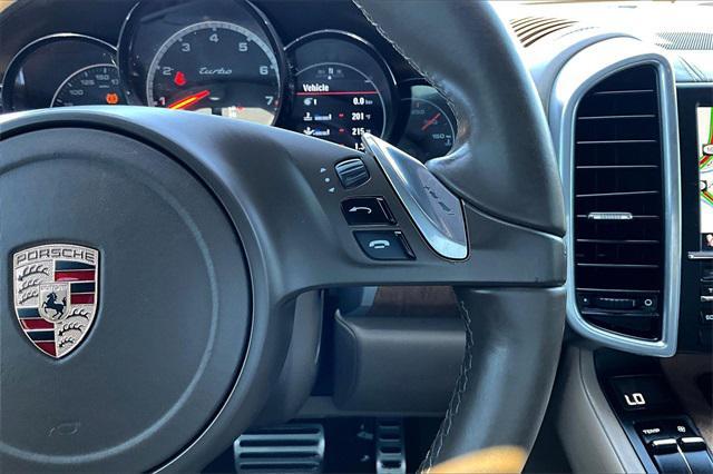 Photo of 2012 White Porsche Cayenne