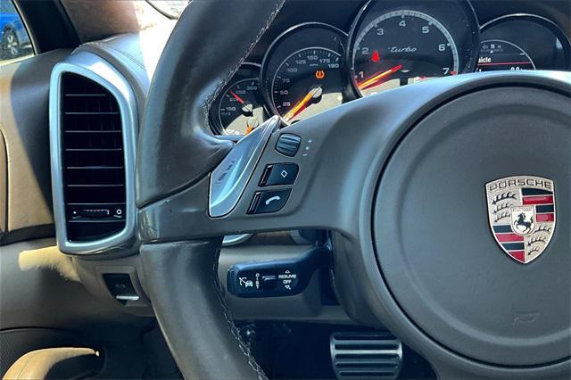 Photo of 2012 White Porsche Cayenne