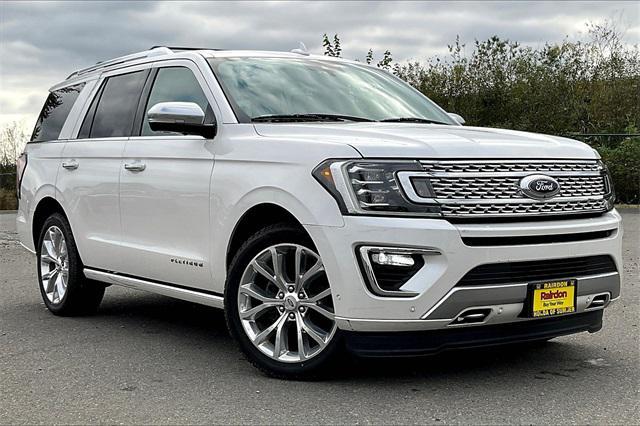 Photo of 2018 White Platinum Ford Expedition