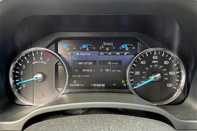 Photo of 2018 White Platinum Ford Expedition