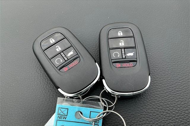 Photo of 2026 Urban Gray Metallic Honda CR-V Hybrid