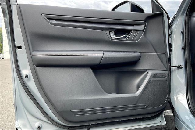 Photo of 2026 Urban Gray Metallic Honda CR-V Hybrid