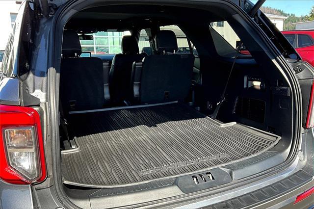 Photo of 2021 Carbonized Gray Metallic Ford Explorer