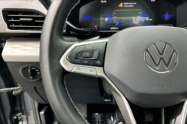 Photo of 2024 Platinum Gray Metallic Volkswagen Taos