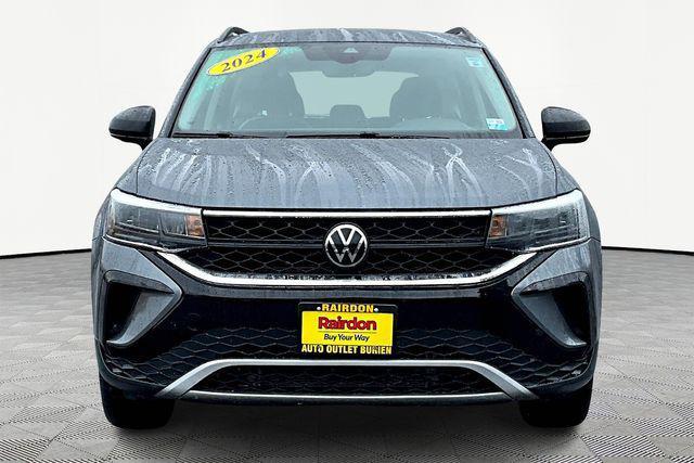 Photo of 2024 Platinum Gray Metallic Volkswagen Taos