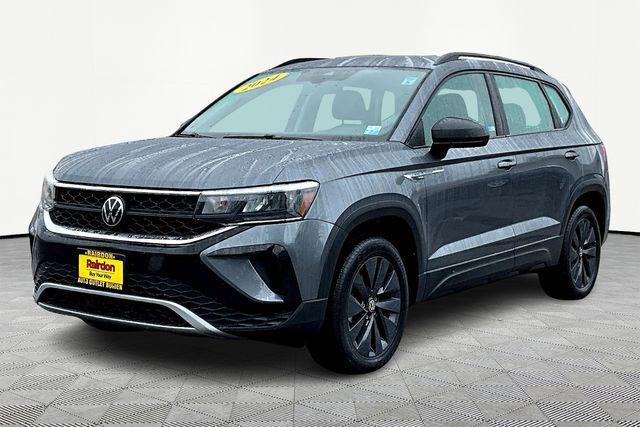 Photo of 2024 Platinum Gray Metallic Volkswagen Taos