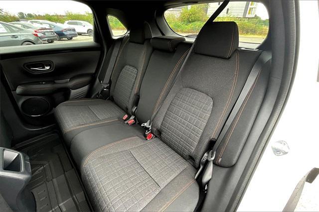 Photo of 2026 Platinum White Pearl Honda HR-V