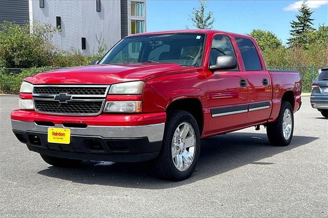 Photo of 2006 Victory Red Chevrolet Silverado 1500