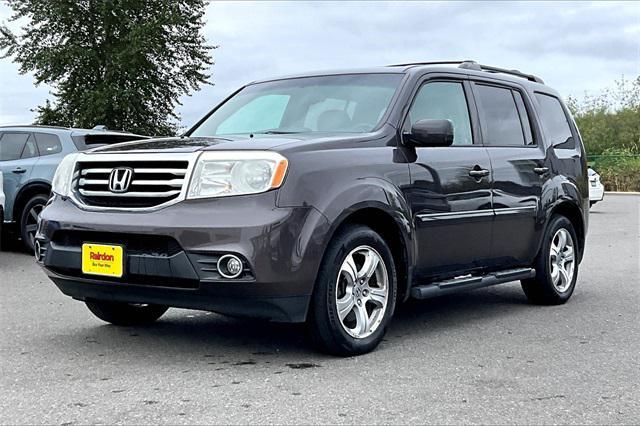 Photo of 2012 Dark Amber Metallic Honda Pilot