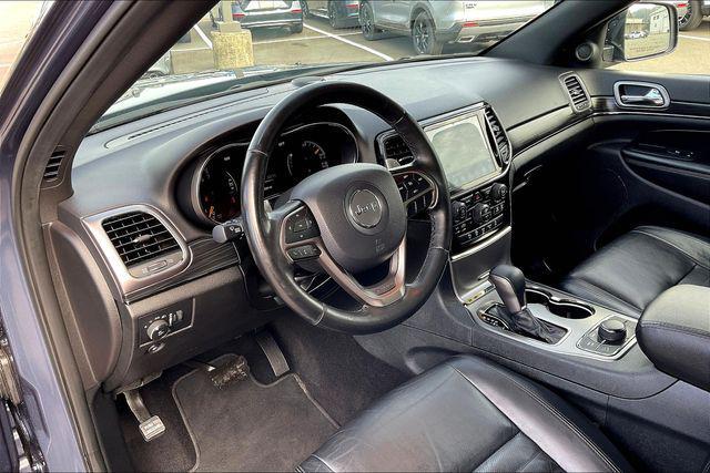 Photo of 2020 Slate Blue Pearlcoat Jeep Grand Cherokee