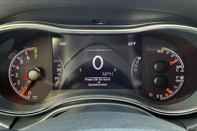 Photo of 2020 Slate Blue Pearlcoat Jeep Grand Cherokee