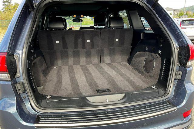 Photo of 2020 Slate Blue Pearlcoat Jeep Grand Cherokee