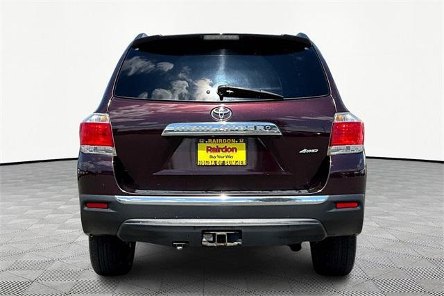 Photo of 2012 Sizzling Crimson Mica Toyota Highlander