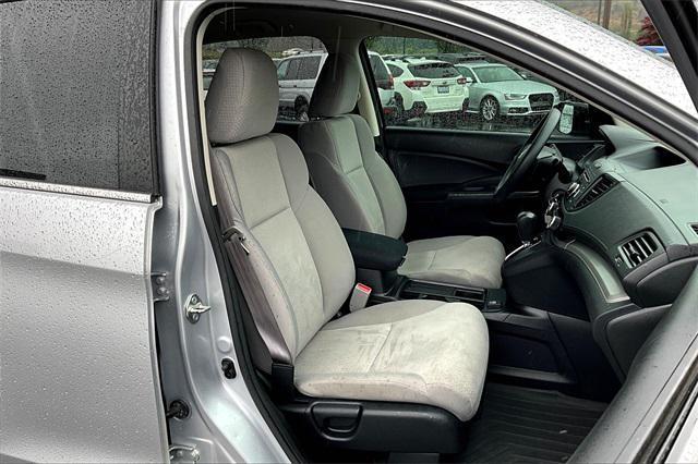 Photo of 2016 Alabaster Silver Metallic Honda CR-V