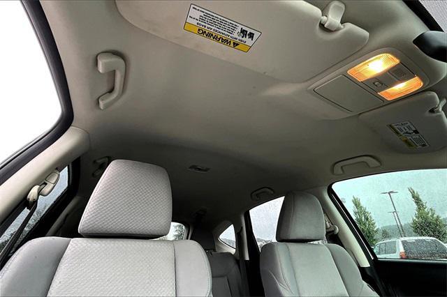 Photo of 2016 Alabaster Silver Metallic Honda CR-V