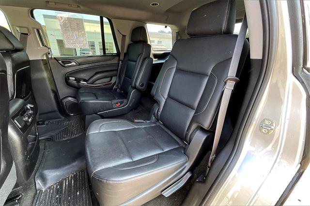 Photo of 2016 Quicksilver Metallic GMC Yukon