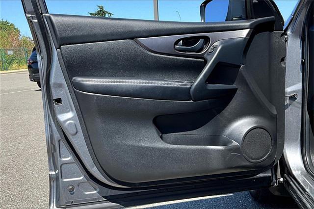Photo of 2020 Gun Metallic Nissan Rogue Sport