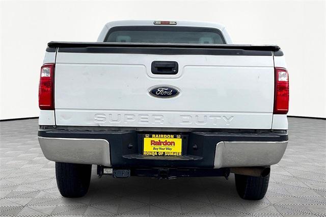 Photo of 2016 Oxford White Ford F-250