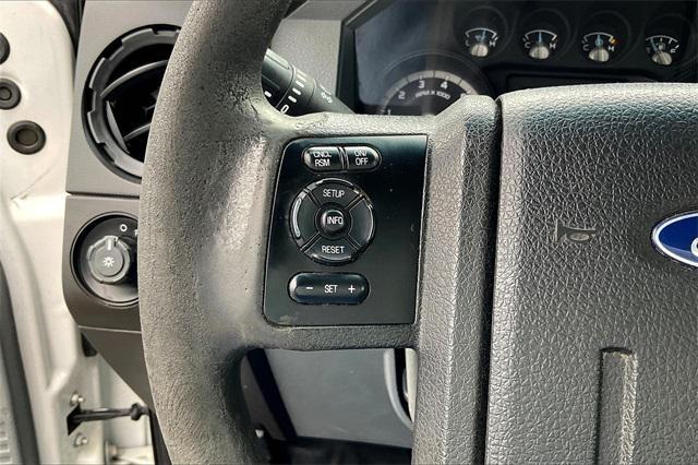 Photo of 2016 Oxford White Ford F-250