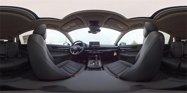 Photo of 2025 Platinum White Honda CR-V