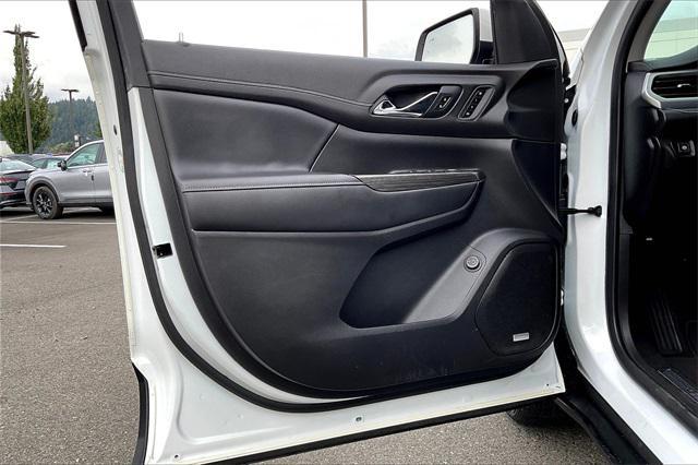 Photo of 2020 Summit White GMC Acadia