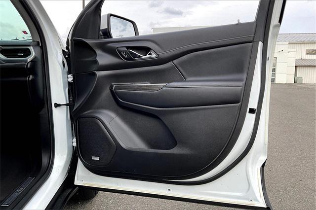 Photo of 2020 Summit White GMC Acadia
