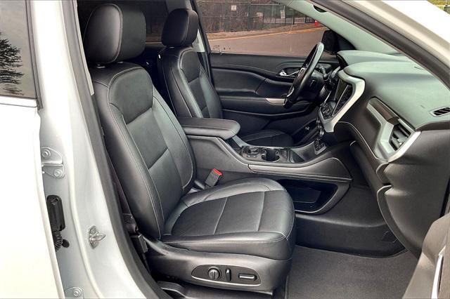 Photo of 2020 Summit White GMC Acadia
