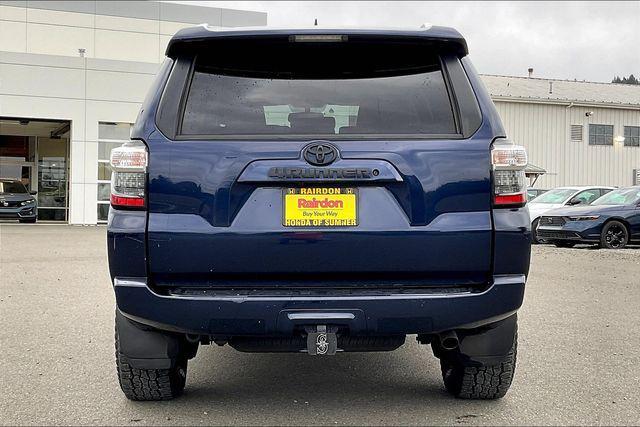 Photo of 2018 Nautical Blue Metallic Toyota 4Runner