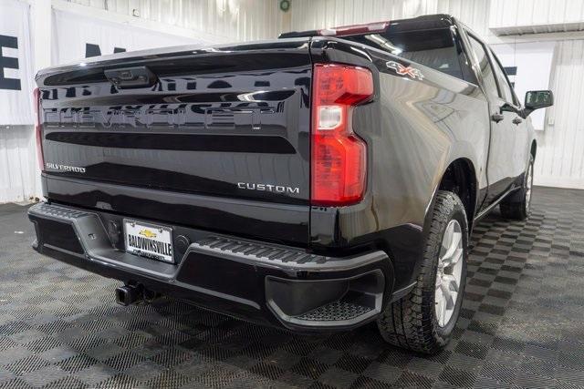 Photo of 2022 Black Chevrolet Silverado 1500