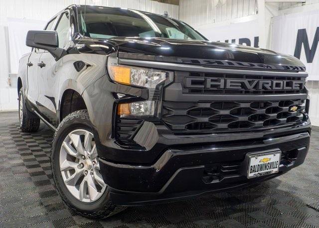Photo of 2022 Black Chevrolet Silverado 1500