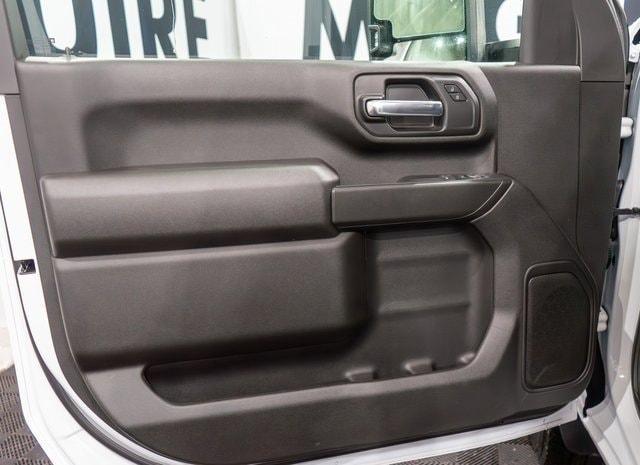 Photo of 2025 Summit White Chevrolet Silverado 3500