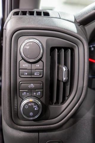 Photo of 2024 Onyx Black GMC Sierra 1500