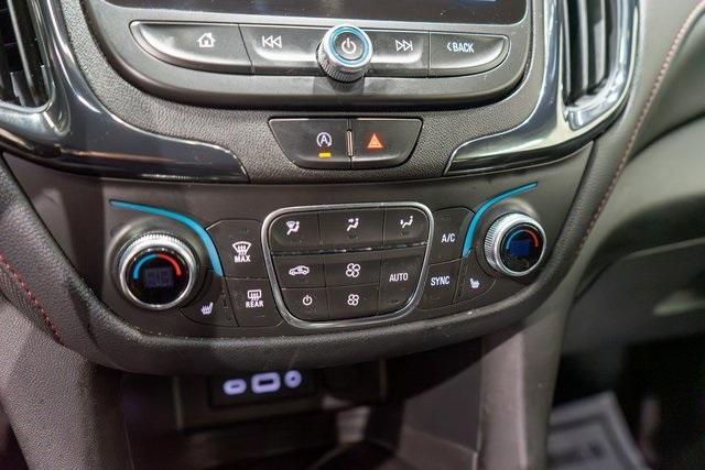 Photo of 2023 Mosaic Black Metallic Chevrolet Equinox