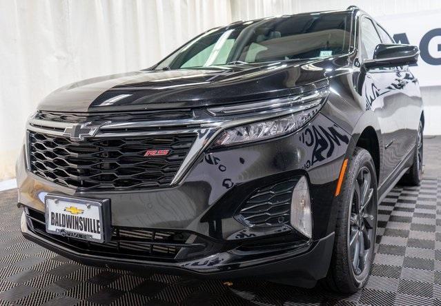 Photo of 2023 Mosaic Black Metallic Chevrolet Equinox