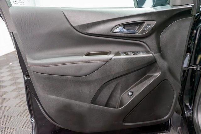 Photo of 2023 Mosaic Black Metallic Chevrolet Equinox