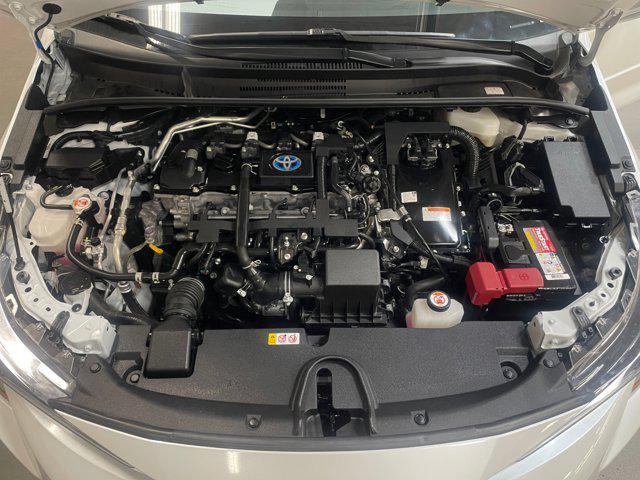 Photo of 2022 White Toyota Corolla Hybrid
