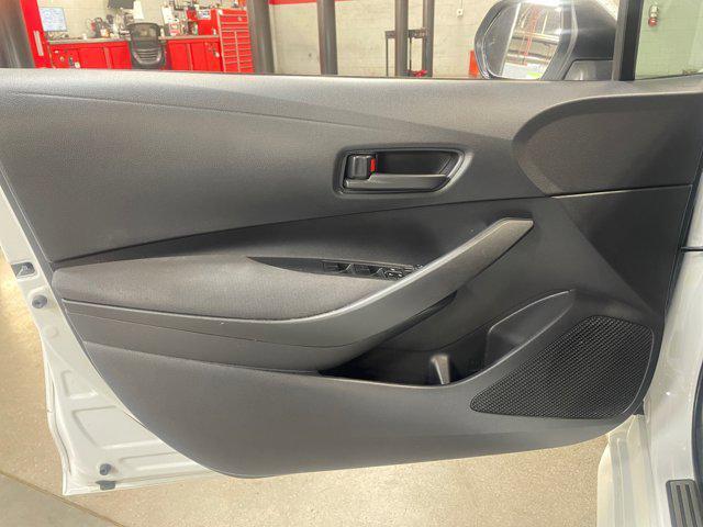 Photo of 2022 White Toyota Corolla Hybrid