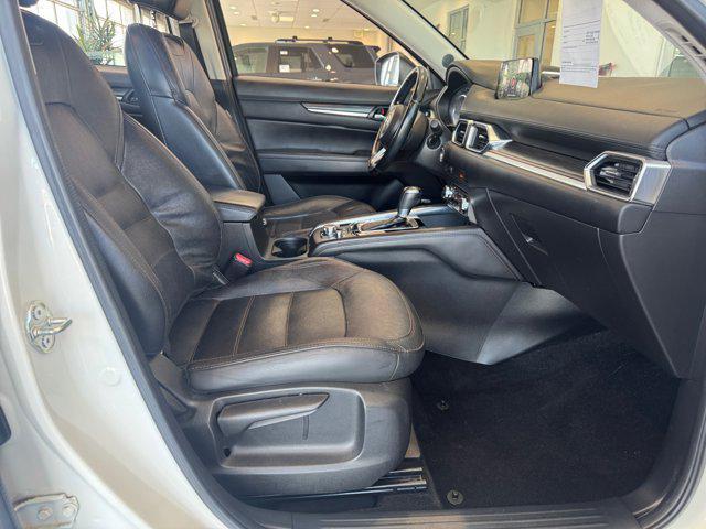 Photo of 2017 Snowflake White Pearl Mica Mazda CX-5