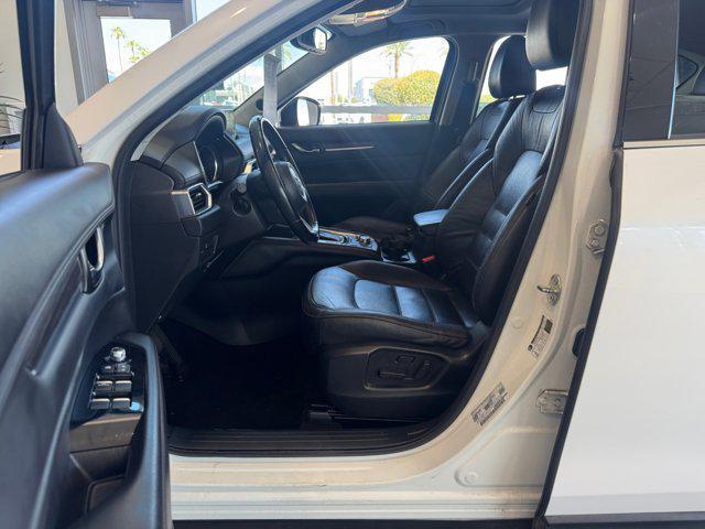 Photo of 2017 Snowflake White Pearl Mica Mazda CX-5