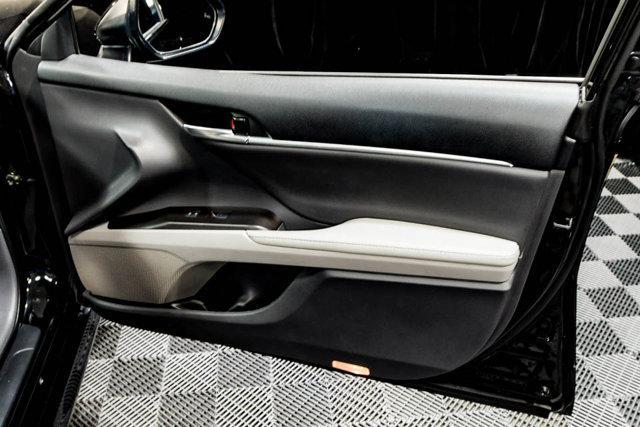 Photo of 2021 Midnight Black Metallic Toyota Camry