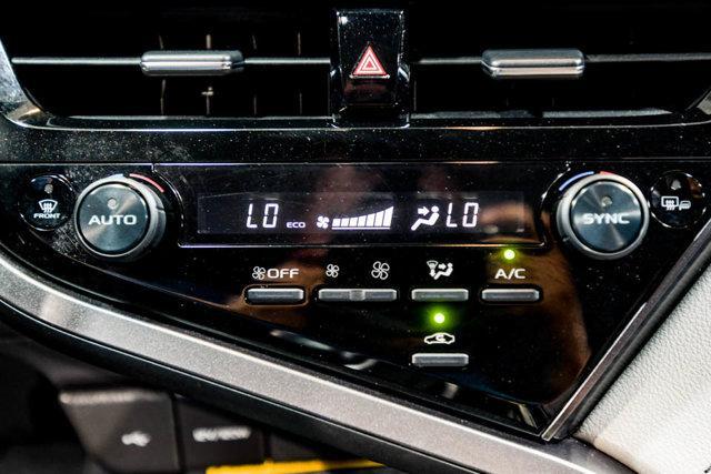 Photo of 2021 Midnight Black Metallic Toyota Camry