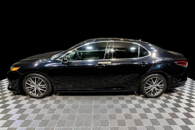 Photo of 2021 Midnight Black Metallic Toyota Camry