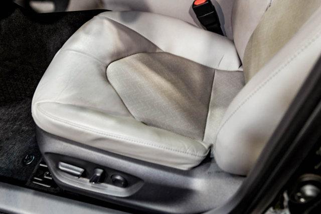 Photo of 2021 Midnight Black Metallic Toyota Camry