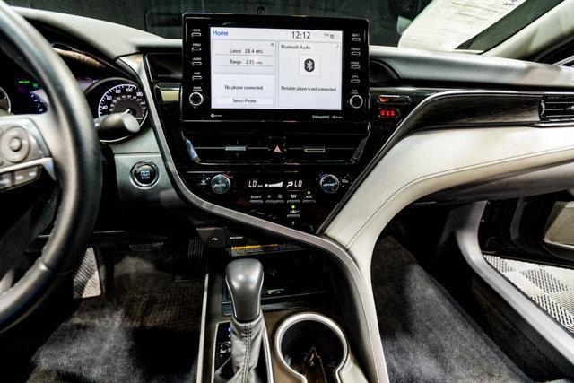 Photo of 2021 Midnight Black Metallic Toyota Camry