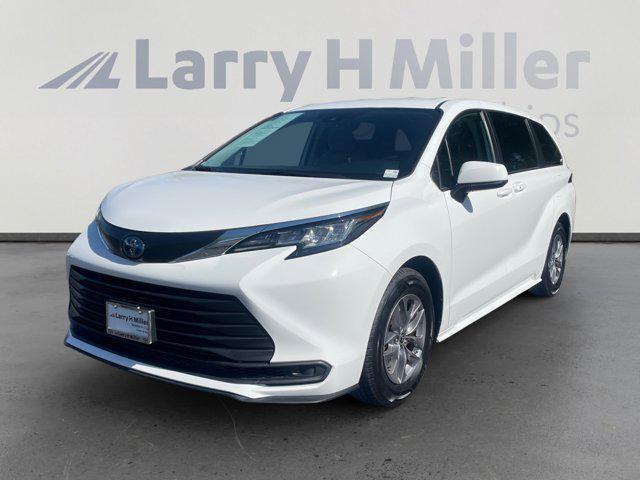 2023 Toyota Sienna
