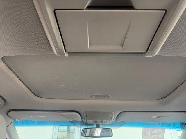 Photo of 2012 Polished Metal Metallic Honda Odyssey