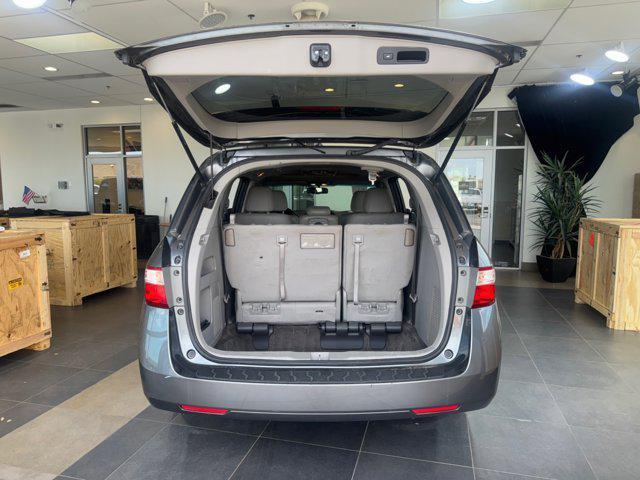Photo of 2012 Polished Metal Metallic Honda Odyssey